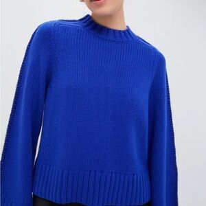 Elegant Royal Blue Crew Neck Sweater